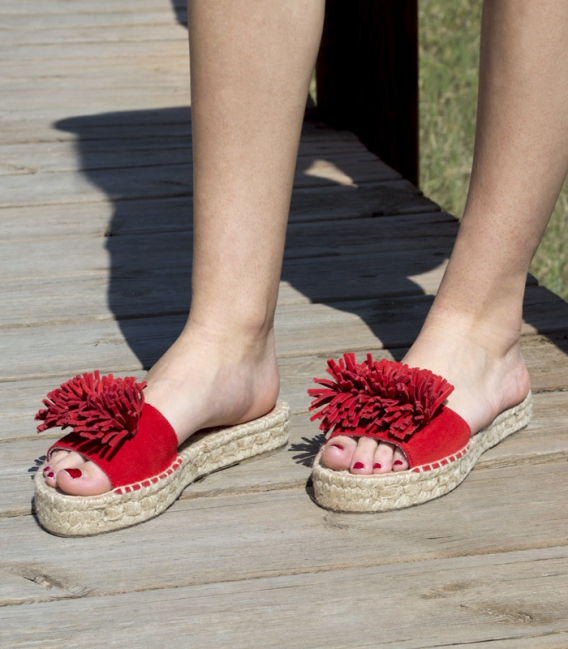 Flat leather esparto espadrilles sandals for woman in red